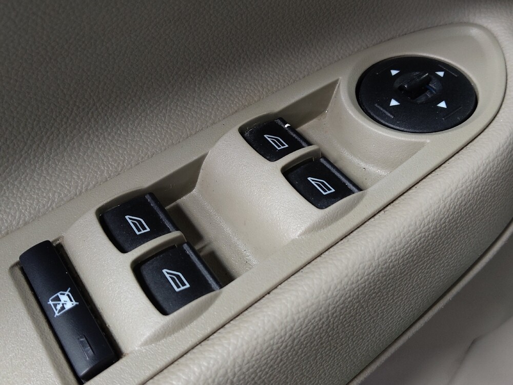 2016 Ford Escape in Clearwater, FL 33764 - 18070949 27