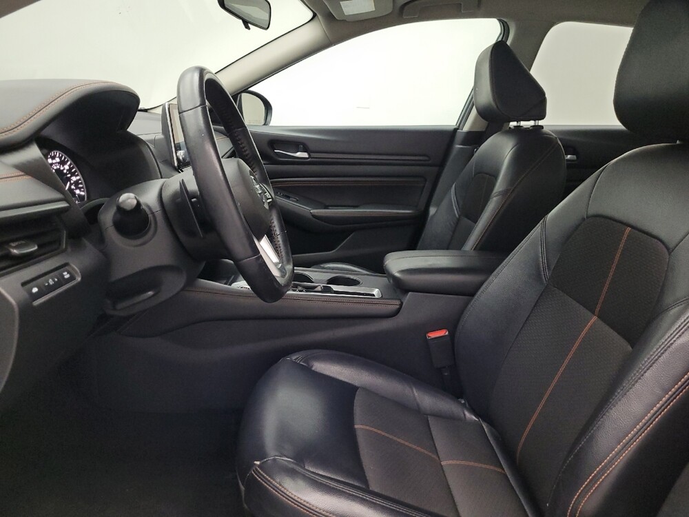 2021 Nissan Altima in Lombard, IL 60148 - 18070967 17