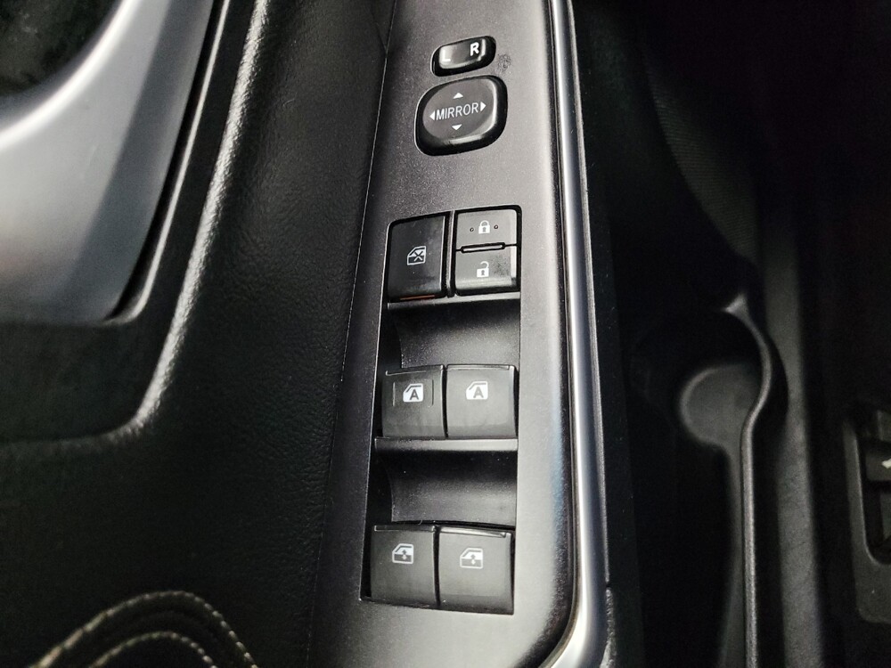 2015 Toyota Camry in Des Moines, IA 50310 - 18070986 27