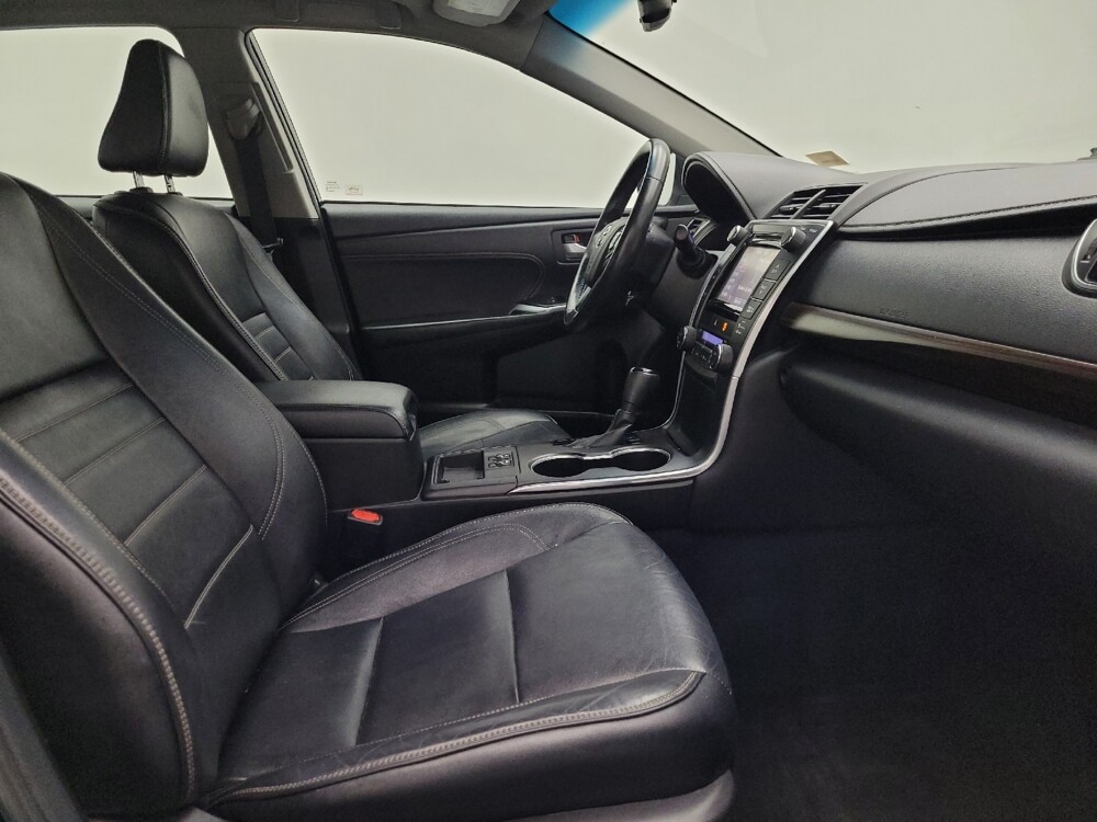 2015 Toyota Camry in Des Moines, IA 50310 - 18070986 21