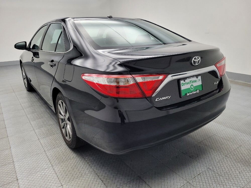 2015 Toyota Camry in Des Moines, IA 50310 - 18070986 5