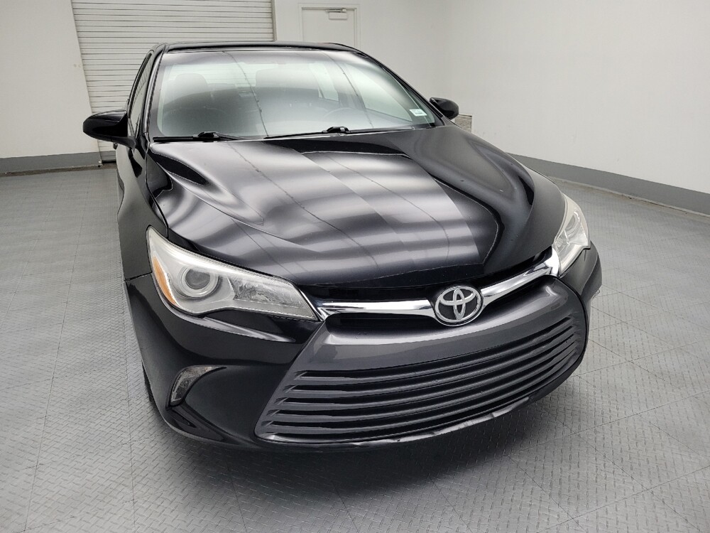 2015 Toyota Camry in Des Moines, IA 50310 - 18070986 14