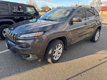 2017 Jeep Cherokee in Wadena, MN 56482