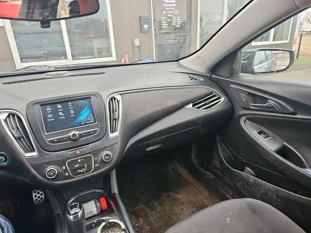 2017 Chevrolet Malibu in Wadena, MN 56482 - 18071008 18