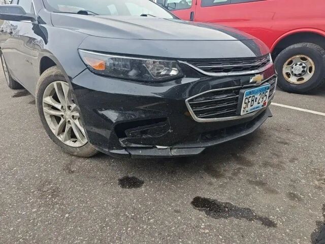 2017 Chevrolet Malibu in Wadena, MN 56482 - 18071008 16