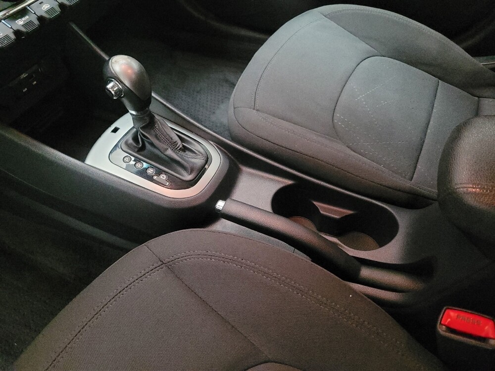 2012 Kia Rio in Riverside, CA 92504 - 18071020 26