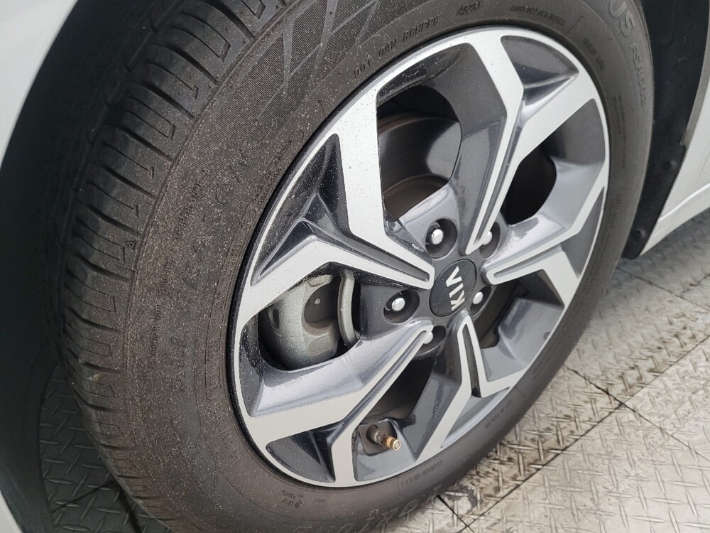 2019 Kia Forte in Tucson, AZ 85705 - 18071082 31