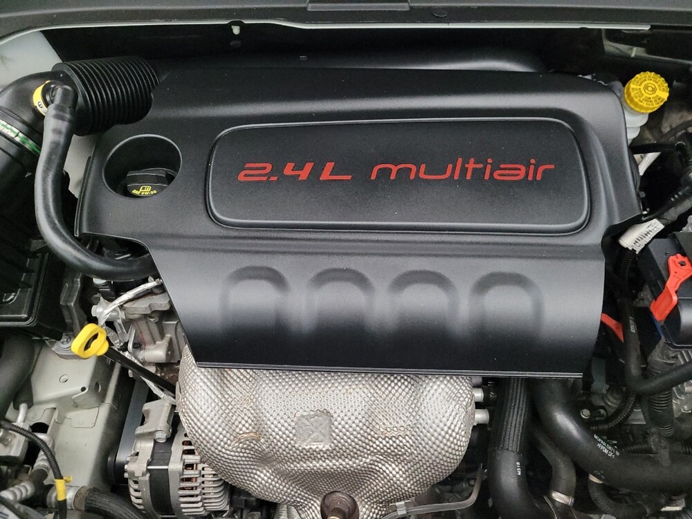 2019 Jeep Renegade in Glendale, AZ 85301 - 18071083 30