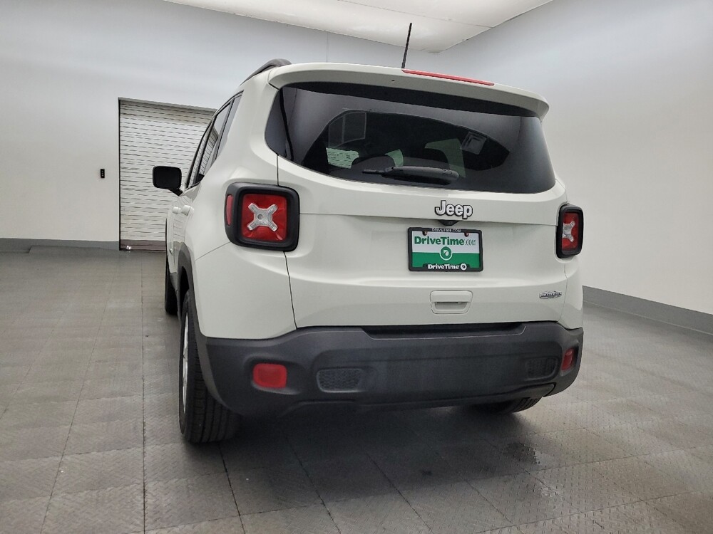 2019 Jeep Renegade in Glendale, AZ 85301 - 18071083 7