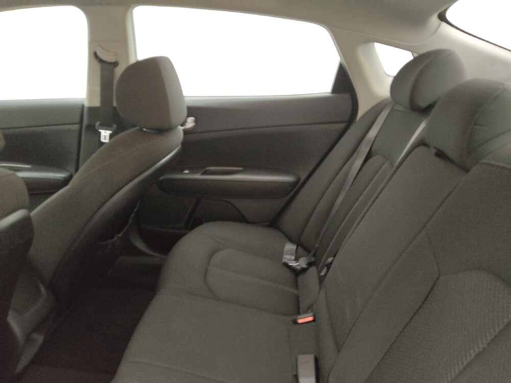 2017 Kia Optima in Bradenton, FL 34207 - 18071088 18