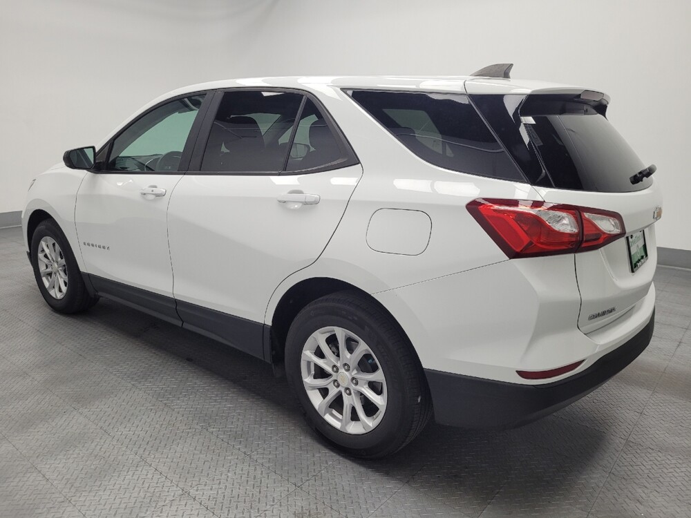 2020 Chevrolet Equinox in Las Vegas, NV 89104 - 18071098 3
