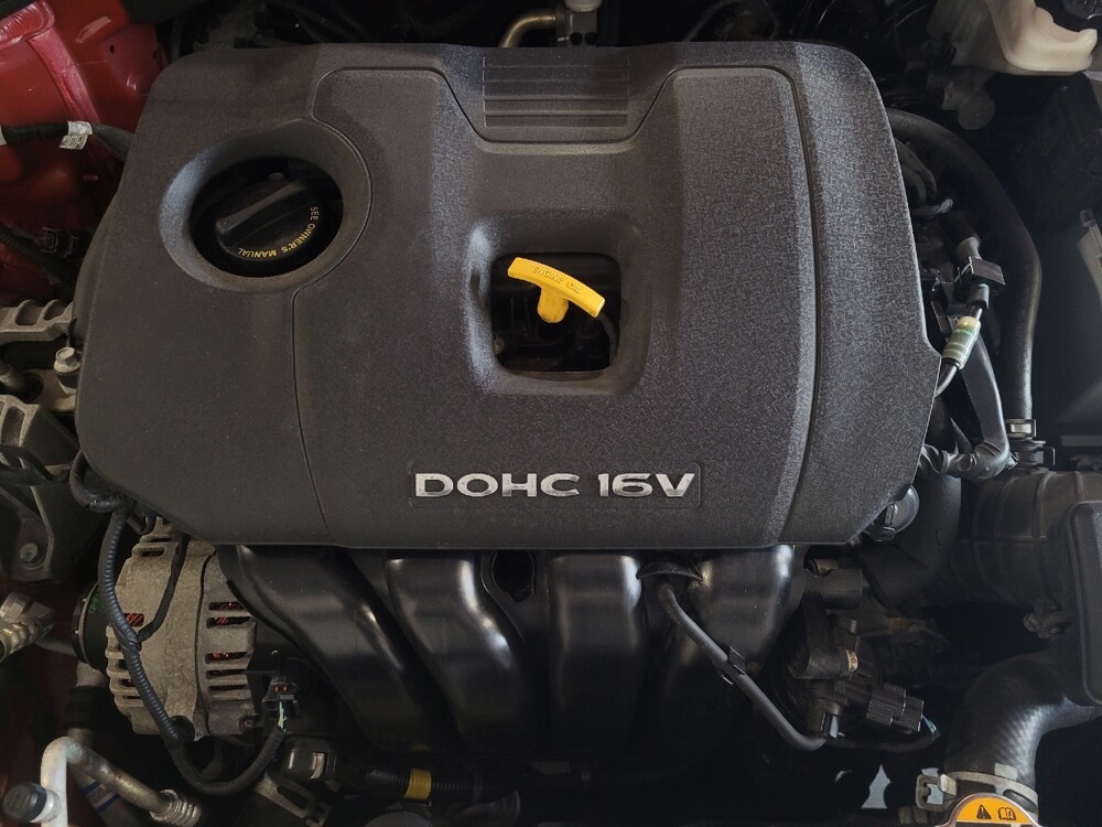 2017 Hyundai Elantra in Savannah, GA 31419 - 18071109 30