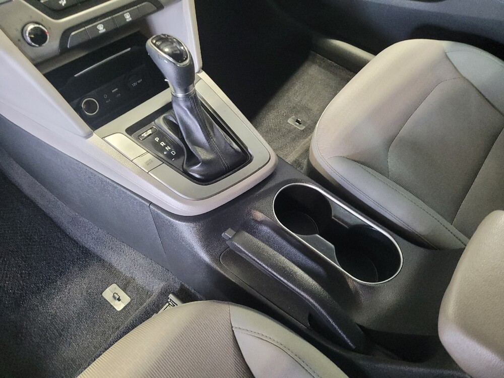 2017 Hyundai Elantra in Savannah, GA 31419 - 18071109 26