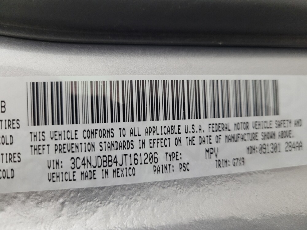 2018 Jeep Compass in Tucson, AZ 85705 - 18071124 33