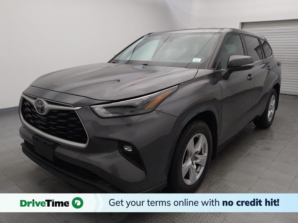 2022 Toyota Highlander in Houston, TX 77034 - 18071152