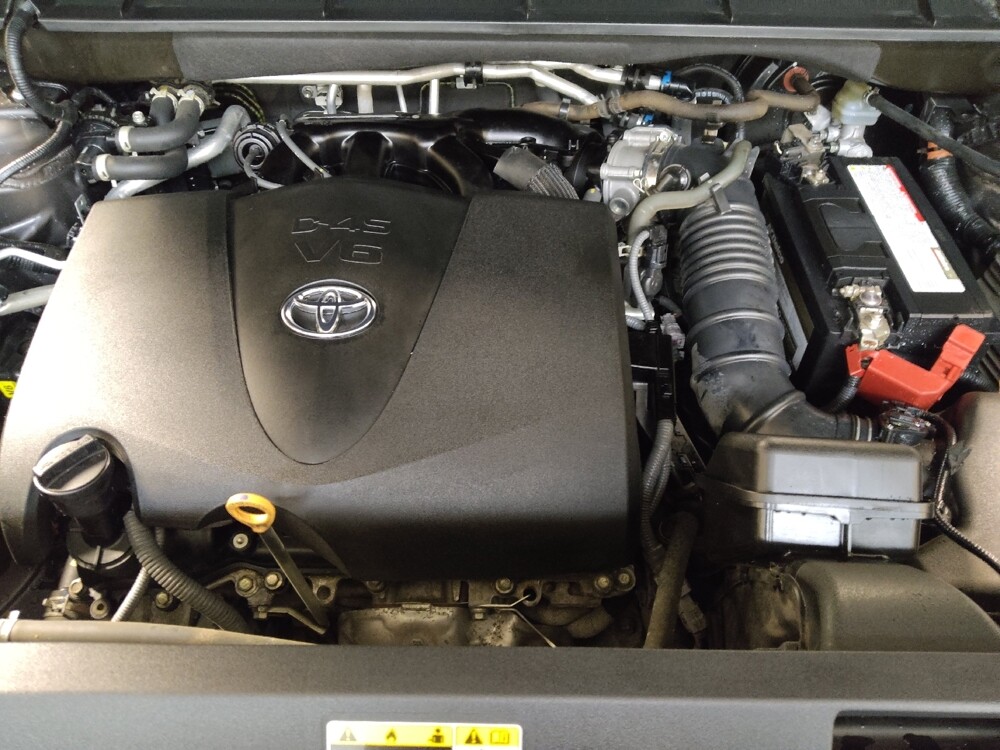 2022 Toyota Highlander in Houston, TX 77034 - 18071152 30