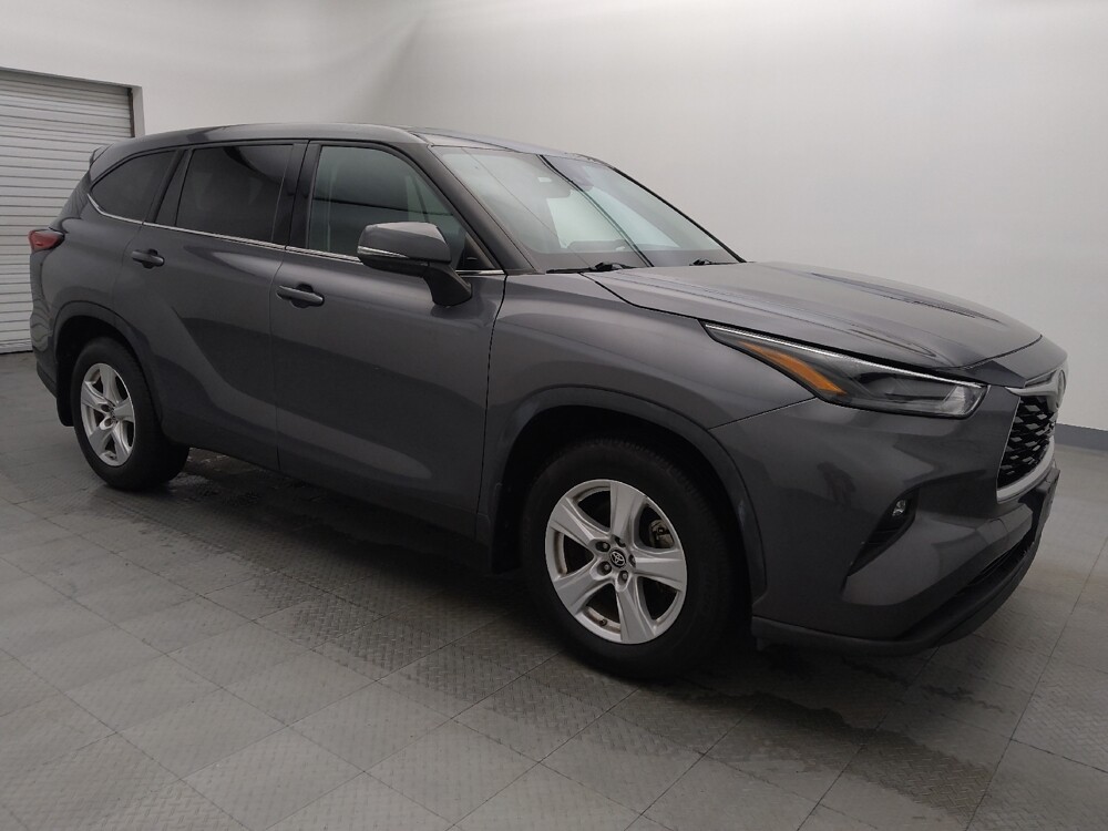 2022 Toyota Highlander in Houston, TX 77034 - 18071152 11