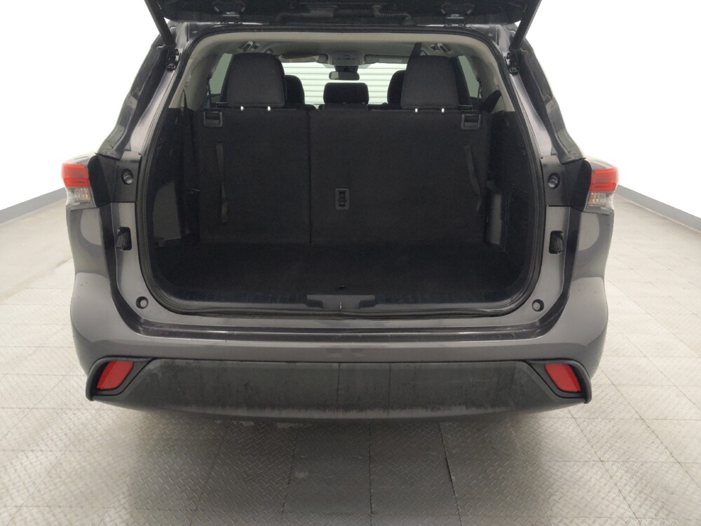 2022 Toyota Highlander in Houston, TX 77034 - 18071152 29