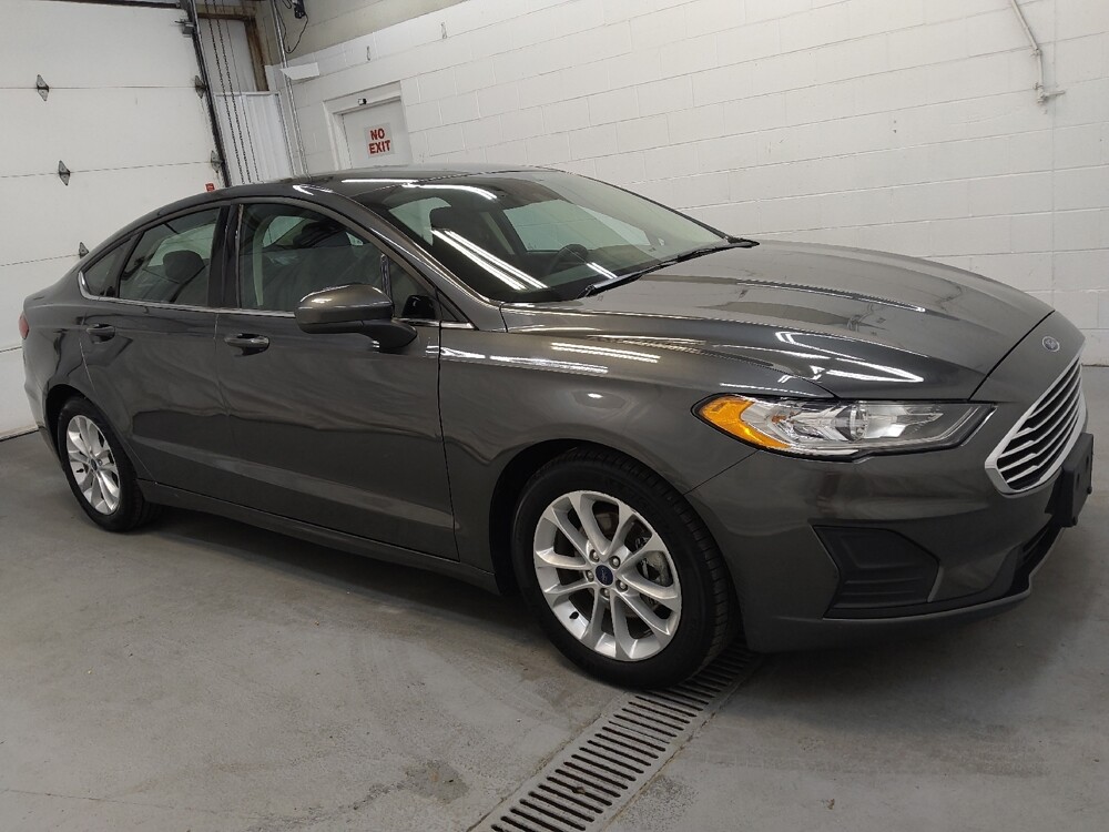 2019 Ford Fusion in Cincinnati, OH 45255 - 18071154 11