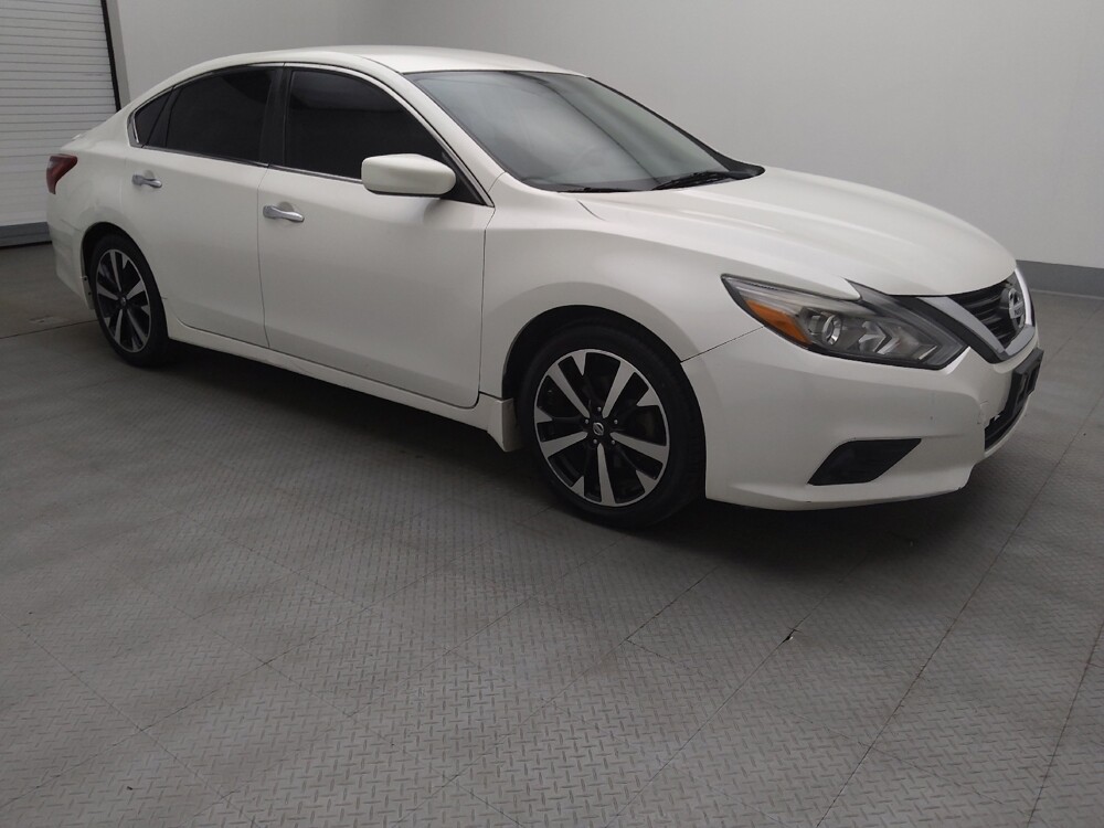 2018 Nissan Altima in Springfield, MO 65807 - 18071195 11