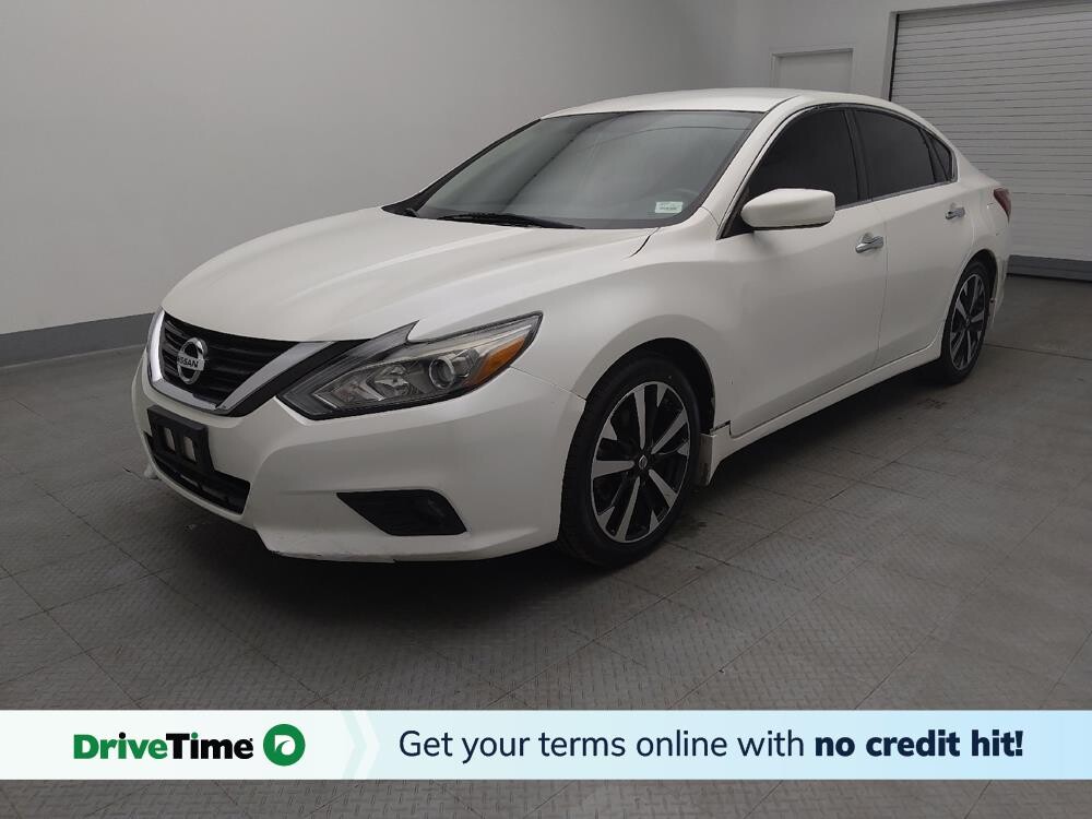 2018 Nissan Altima in Springfield, MO 65807 - 18071195