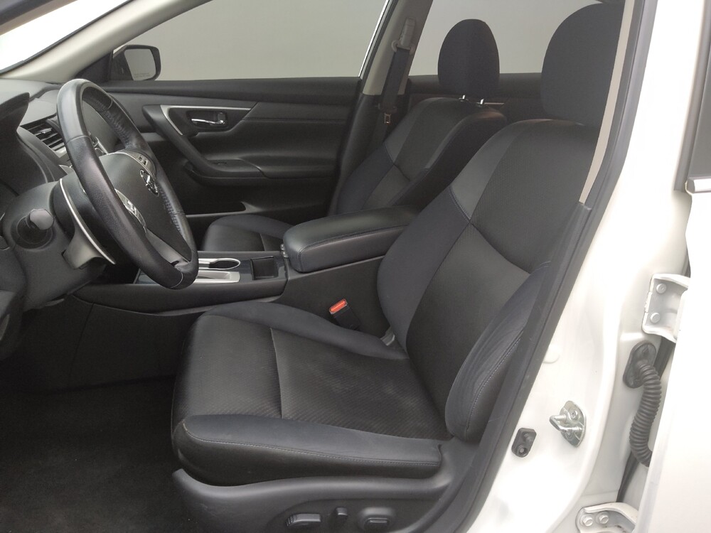 2018 Nissan Altima in Springfield, MO 65807 - 18071195 17