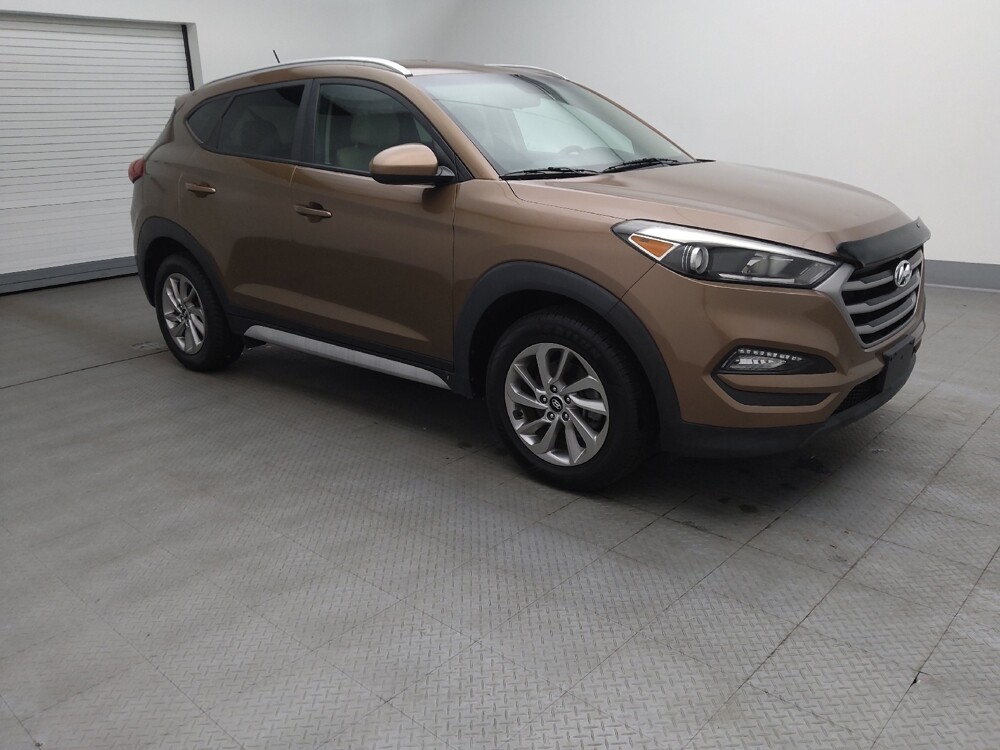 2017 Hyundai Tucson in Gladstone, MO 64118 - 18071200 11