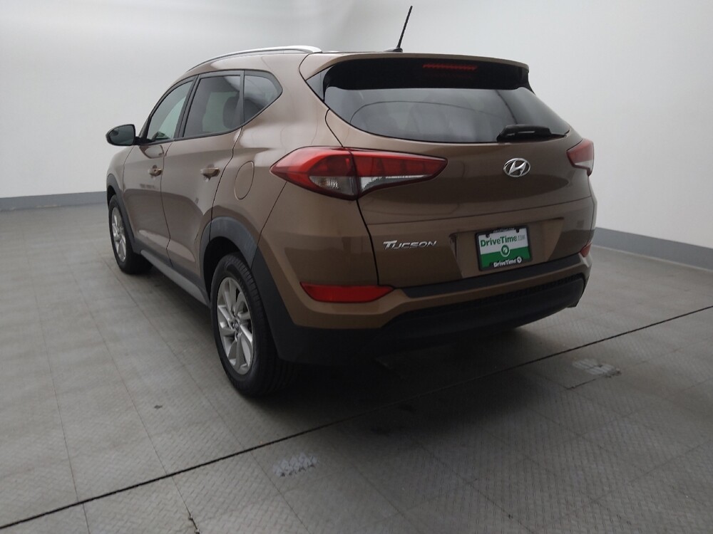 2017 Hyundai Tucson in Gladstone, MO 64118 - 18071200 6