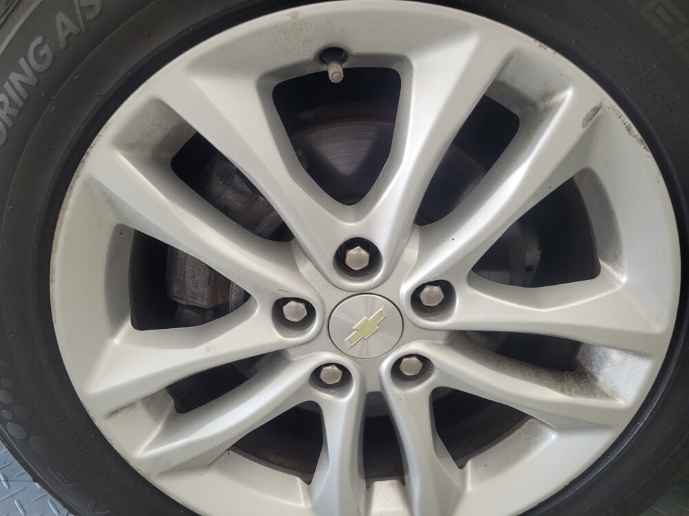 2017 Chevrolet Malibu in Athens, GA 30606 - 18071218 31