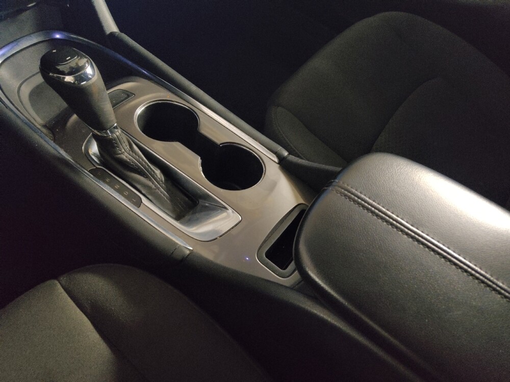 2017 Chevrolet Malibu in Athens, GA 30606 - 18071218 26