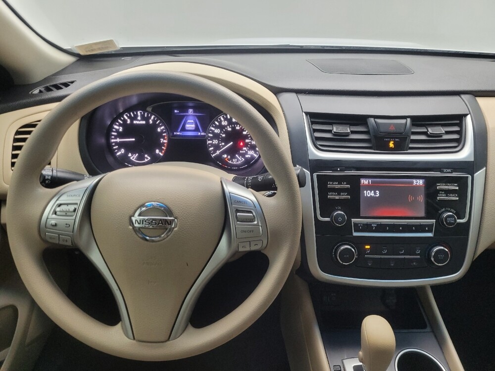 2017 Nissan Altima in Ft Wayne, IN 46805 - 18071234 22