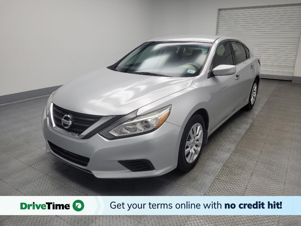 2017 Nissan Altima in Ft Wayne, IN 46805 - 18071234