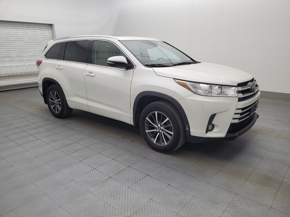 2017 Toyota Highlander in Tampa, FL 33619 - 18071248 11
