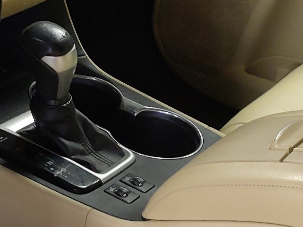 2017 Toyota Highlander in Tampa, FL 33619 - 18071248 26