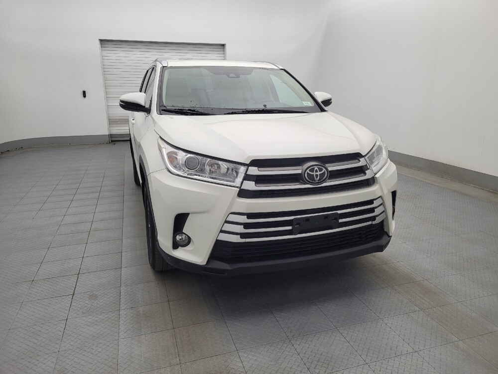 2017 Toyota Highlander in Tampa, FL 33619 - 18071248 14