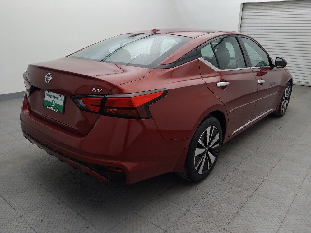 2019 Nissan Altima in Houston, TX 77060 - 18071251 9
