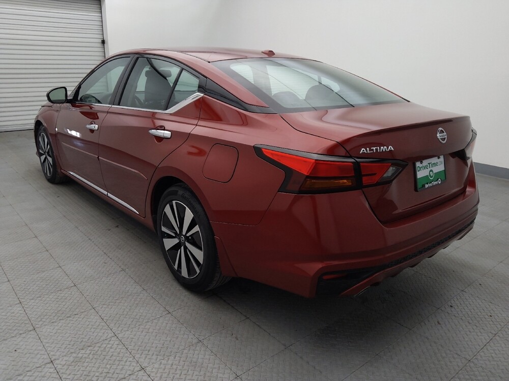 2019 Nissan Altima in Houston, TX 77060 - 18071251 5