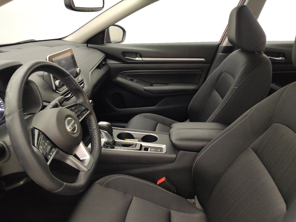 2019 Nissan Altima in Houston, TX 77060 - 18071251 17