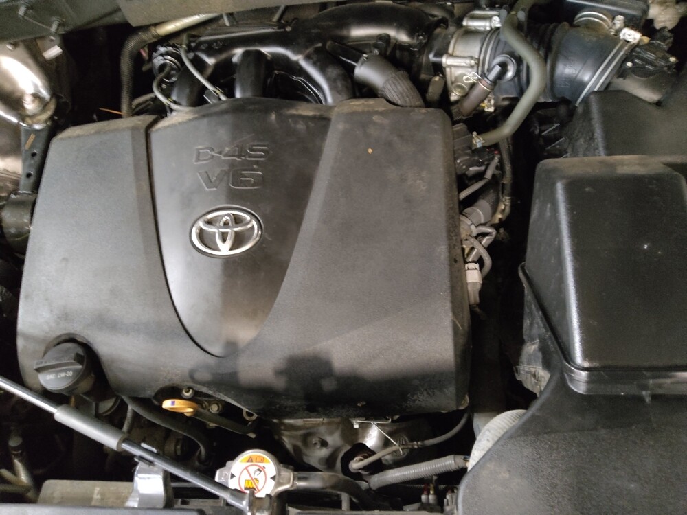 2019 Toyota Highlander in Arlington, TX 76011 - 18071263 30