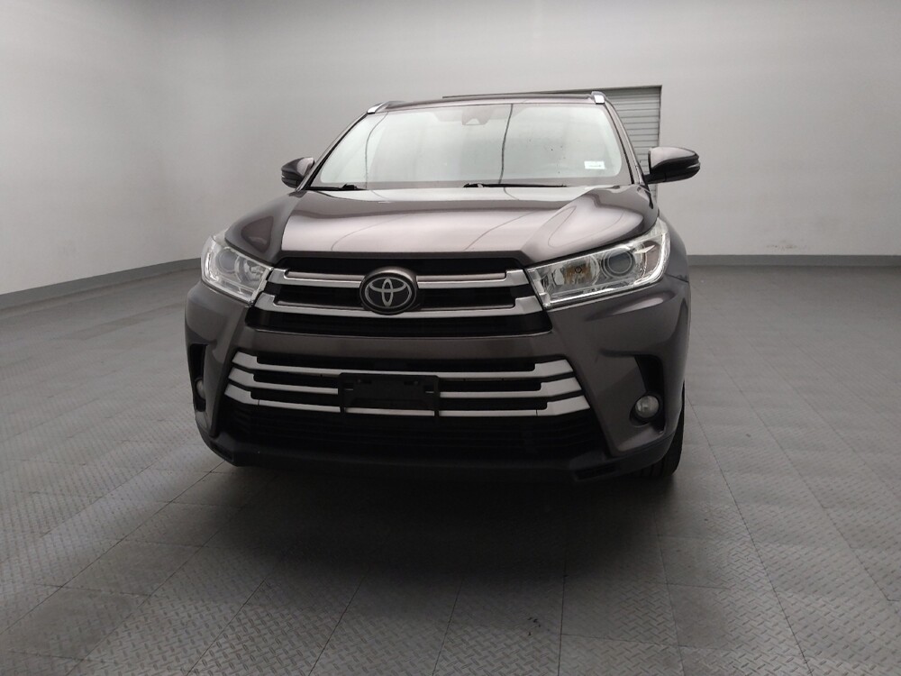 2019 Toyota Highlander in Arlington, TX 76011 - 18071263 15