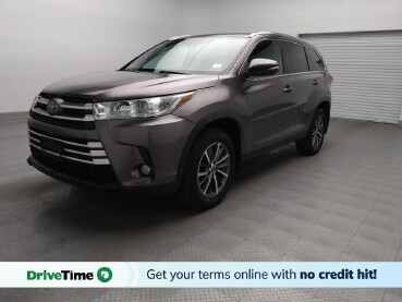 2019 Toyota Highlander in Arlington, TX 76011