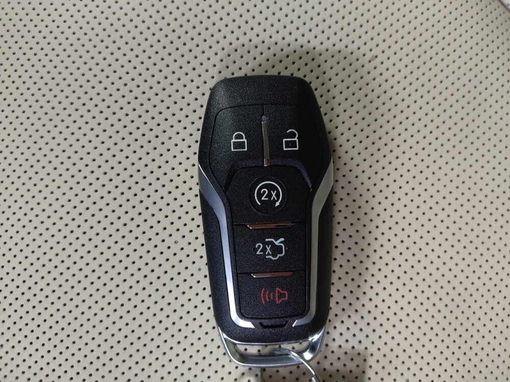 2015 Lincoln MKC in Lakeland, FL 33815 - 18071265 32