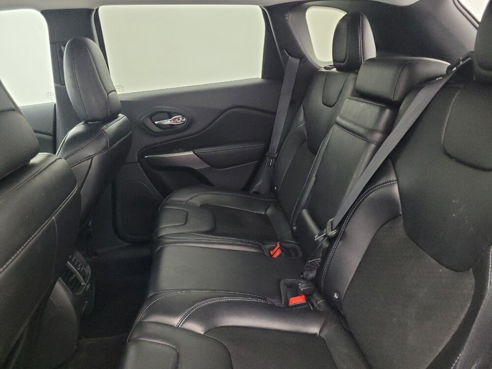 2019 Jeep Cherokee in Lakeland, FL 33815 - 18071270 18