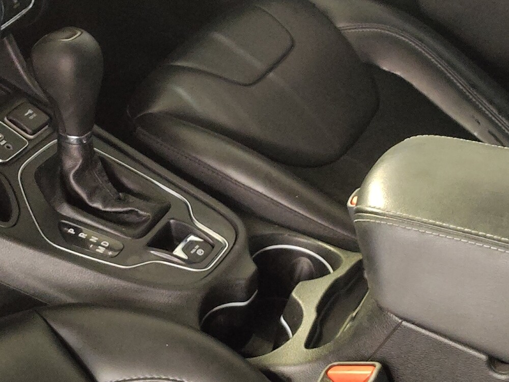 2019 Jeep Cherokee in Lakeland, FL 33815 - 18071270 26