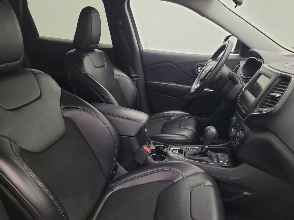 2019 Jeep Cherokee in Lakeland, FL 33815 - 18071270 21