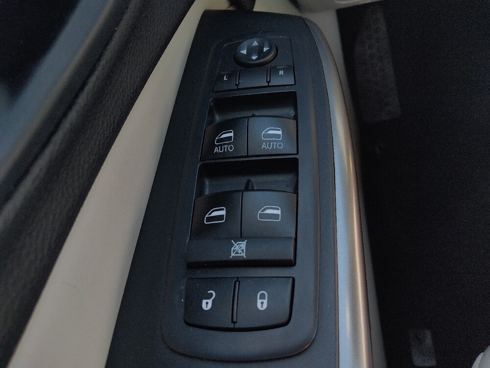 2019 Jeep Cherokee in Stone Mountain, GA 30083 - 18071294 27