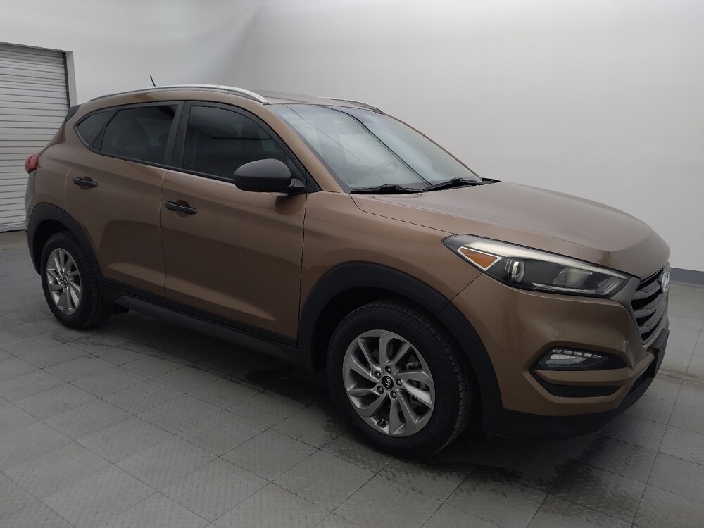 2016 Hyundai Tucson in Houston, TX 77034 - 18071315 11