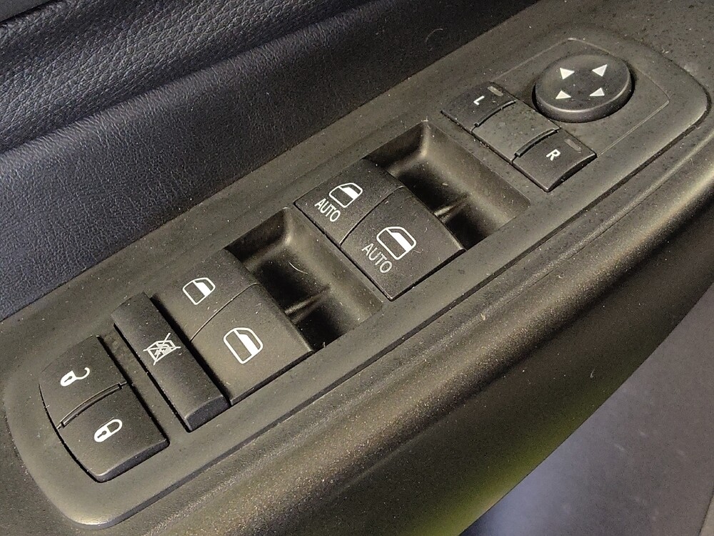 2020 Jeep Cherokee in Corpus Christi, TX 78412 - 18071323 27