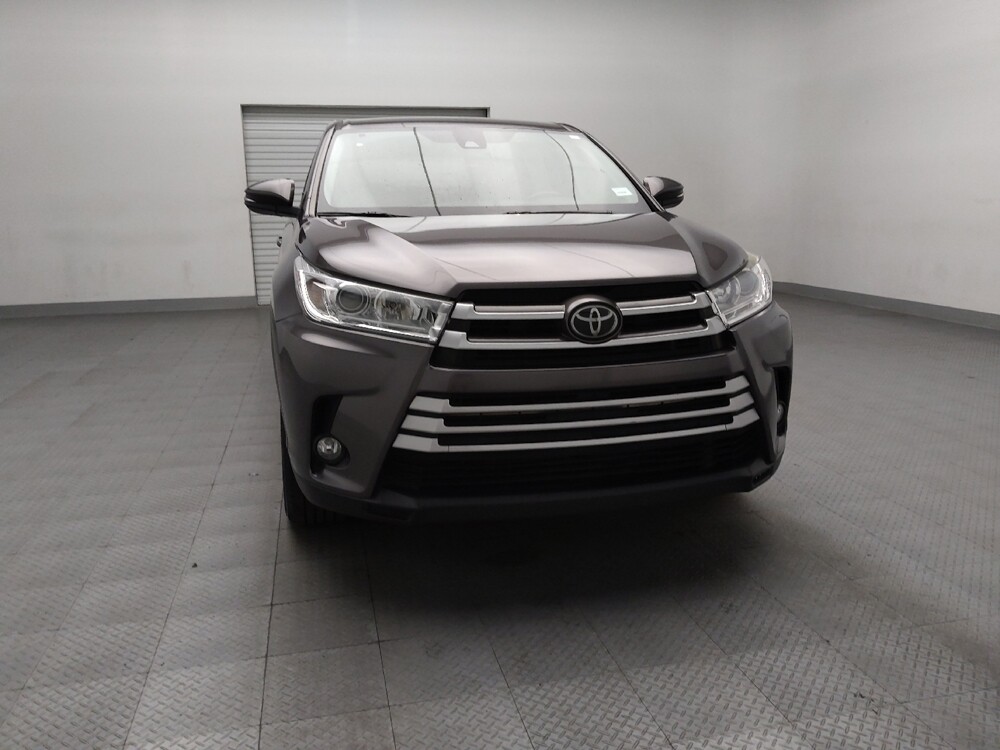 2019 Toyota Highlander in Arlington, TX 76011 - 18071333 14