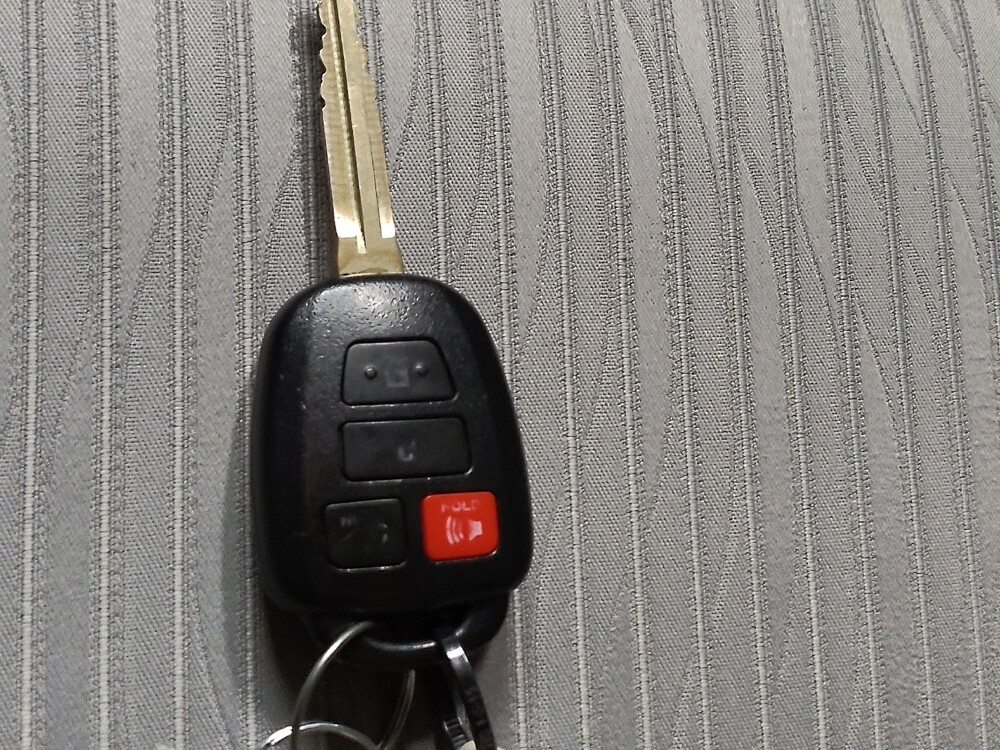 2019 Toyota Highlander in Arlington, TX 76011 - 18071333 32